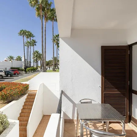 Cozy 2br In With Balcony, By Hopstays 아파트 알부페이라