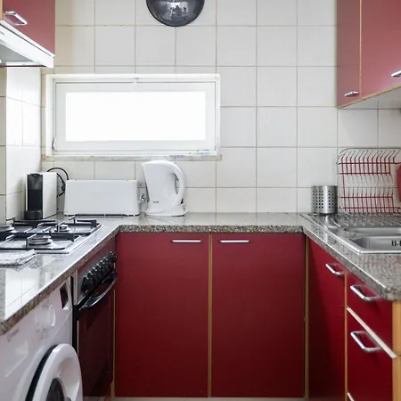 아파트 Cozy 2br In With Balcony, By Hopstays 알부페이라