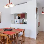 Cozy 2br In With Balcony, By Hopstays 아파트 *