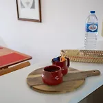 Διαμέρισμα Cozy 2br In With Balcony, By Hopstays *
