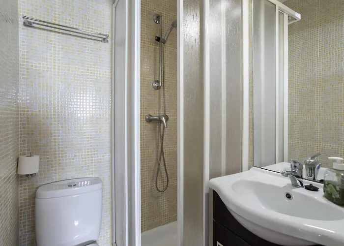 Cozy 2br In With Balcony, By Hopstays * Albufeira