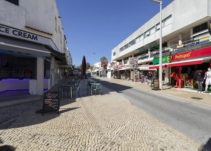 Cozy 2br In With Balcony, By Hopstays Apartmán *